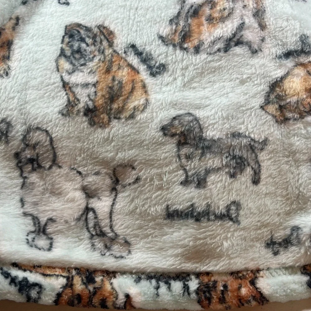 City Chic Dog Breed Throw Blanket 60x70 – Poodle Beagle Dachshund Boxer NWT